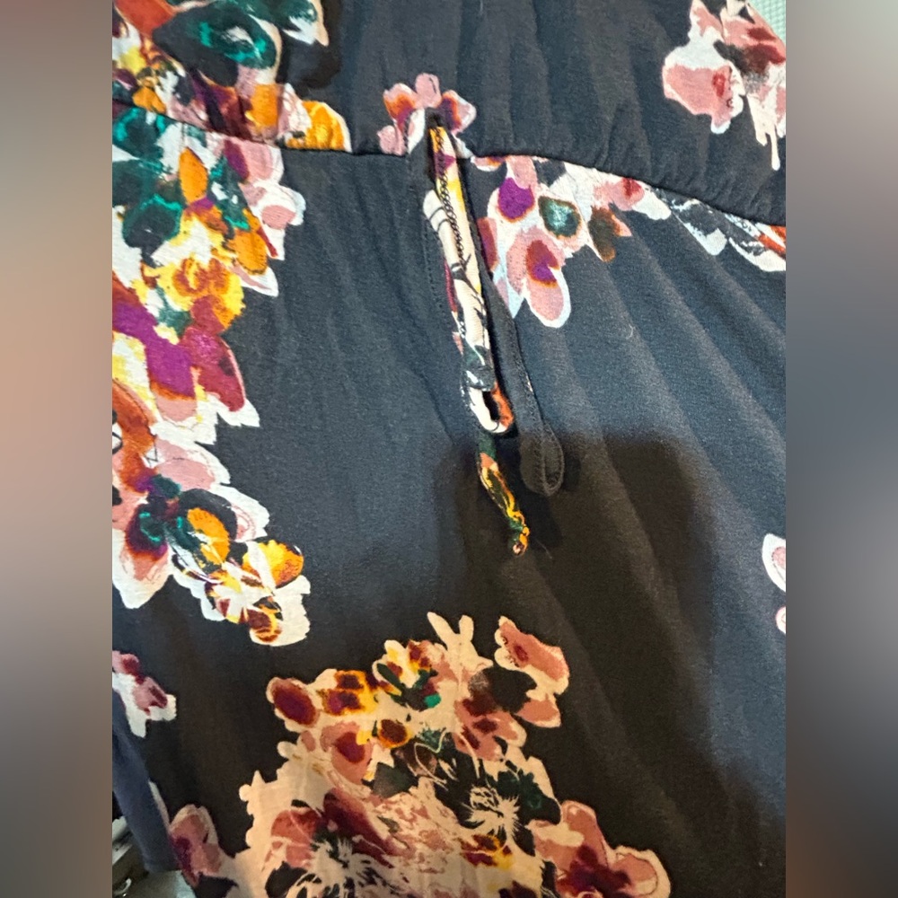Floral Black sleeveless Maxi Dress/cinch waist Size Large thicker material - Picture 3 of 3